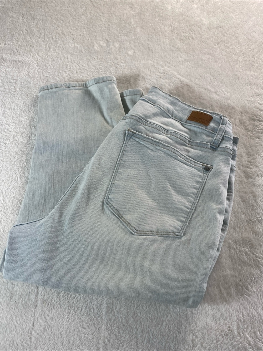 Judy Blue Jeans Size 14W Skinny Fit Capri Light Wash Stretch JB88240.